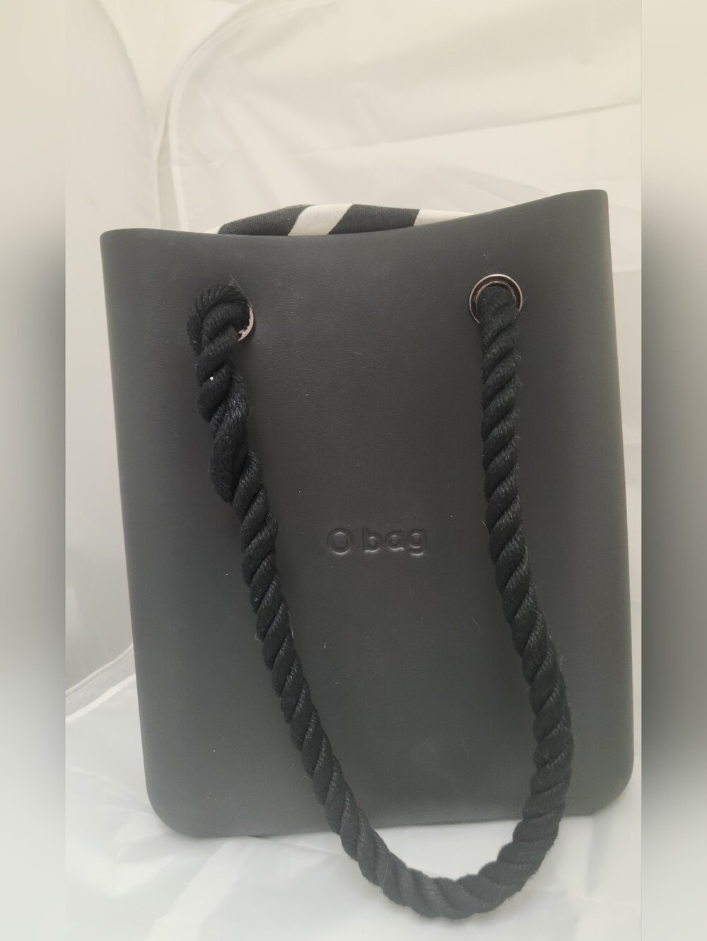 O Bag Black Rope-Handle Tote Bag NWOT - Picture 7 of 8